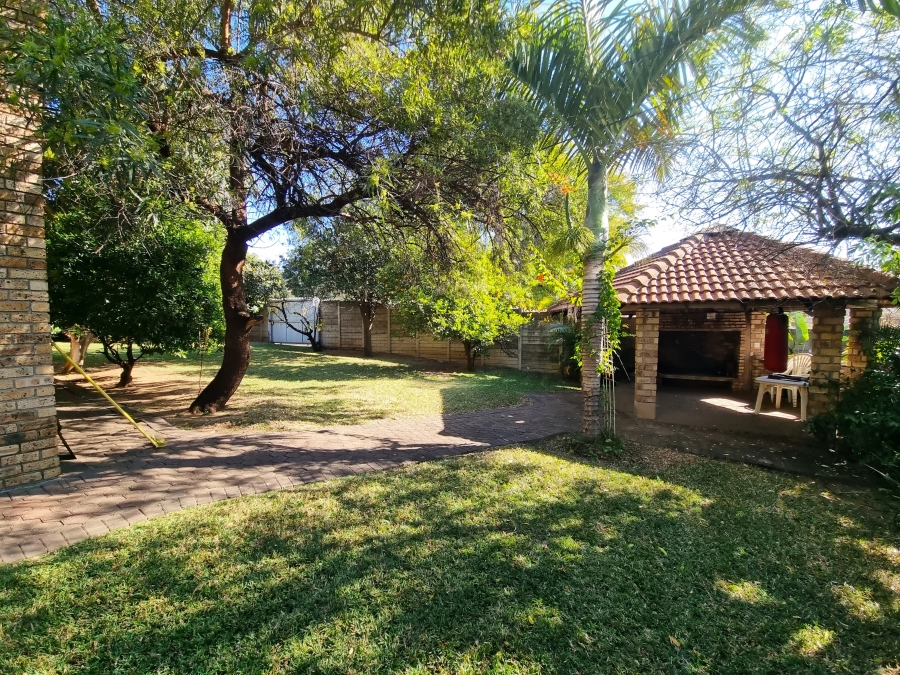 3 Bedroom Property for Sale in Safari Gardens North West